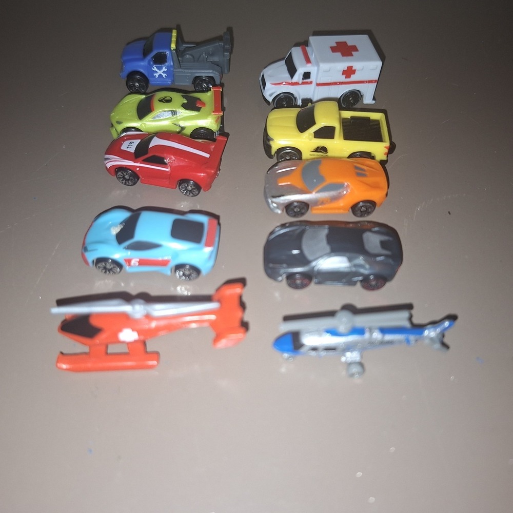 Micro Machines Lot Of 10 Sports Cars & Emergency Vehicles Hasbro Die Cast